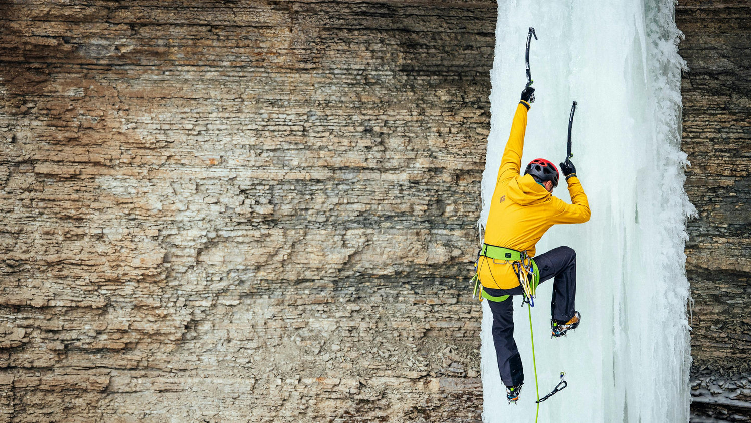 QC Lab: Aluminum vs. Steel Ice Screws