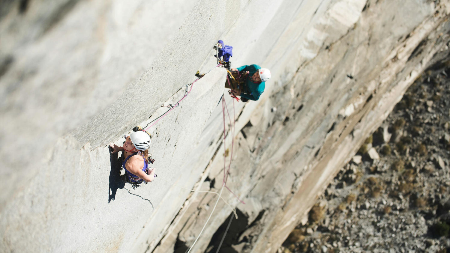 BABSI AND JACOPO SEND ZODIAC (5.13D) ON EL CAP