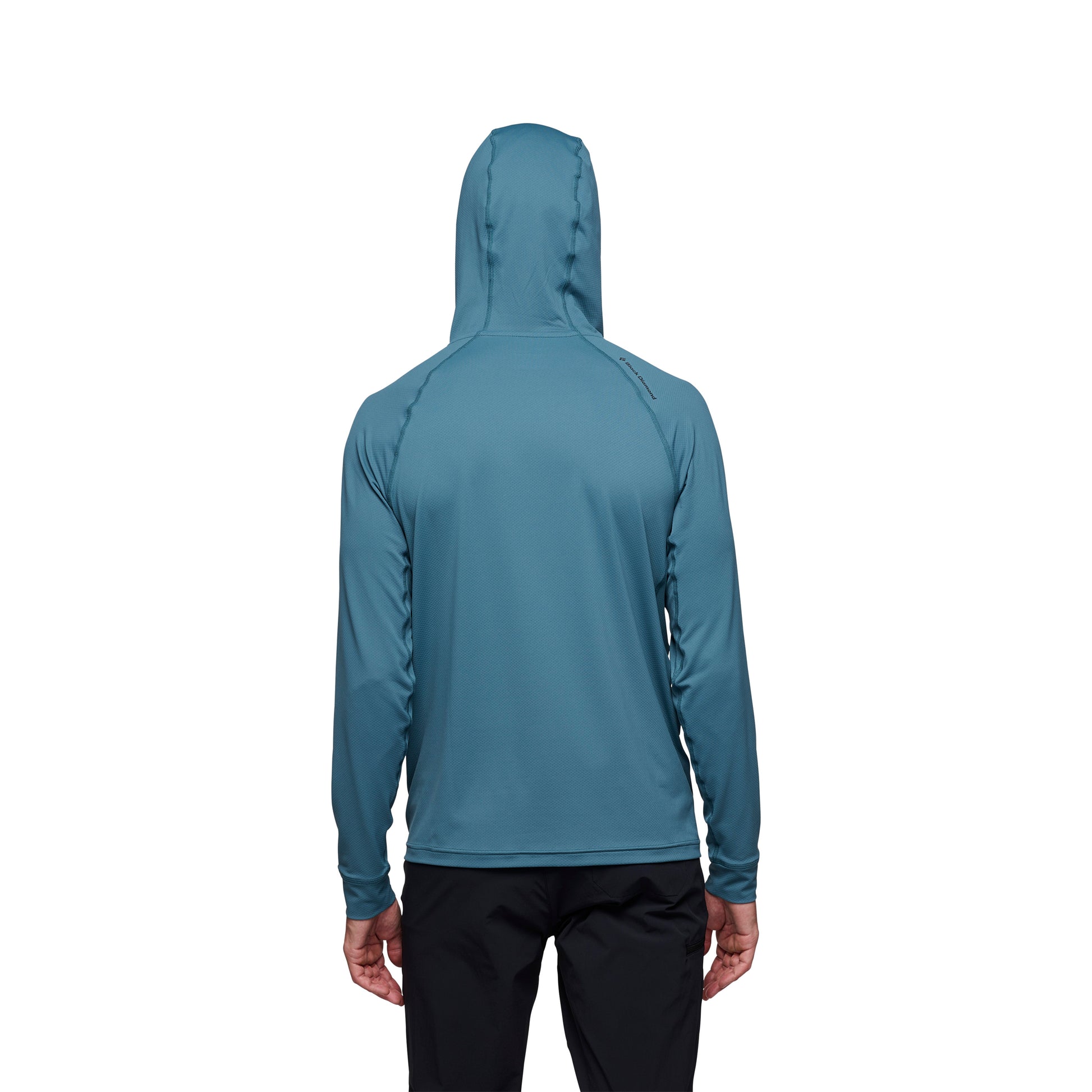 Creek Blue ~ Model is 185 cm | Chest 102 cm | Waist 79 cm | Size Medium 